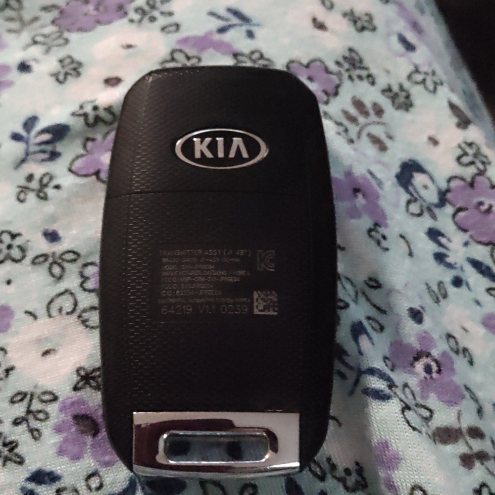 Kia Optima Flip Key Fob 4 Button Keyless Entry - Picture 2 of 3